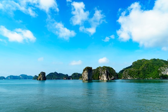 Savor the Beauty of Hanoi & Halong Bay 4 Days