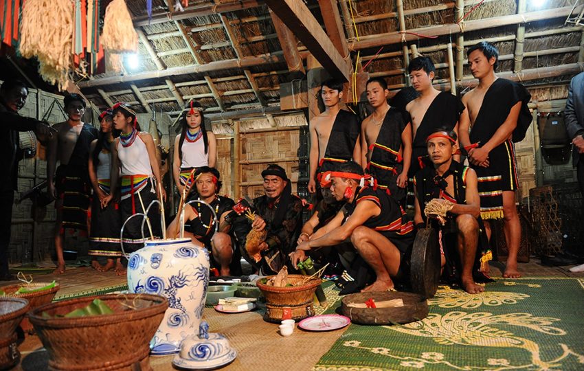 Discovering Cotu Ethnic Minority Culture Day Tour