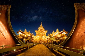 Discover Yangon in Depth on 5 days