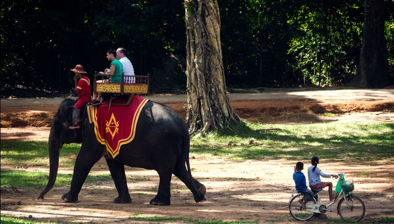 Adventure Luxury Cambodia Tour Packages