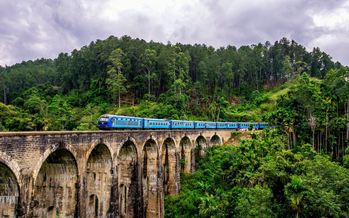 One of Unique Experiences only in Sri Lanka – Train Journey
