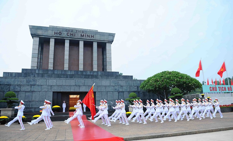 Ho Chi Minh Mausoleum: Discover and Plan Your Visit